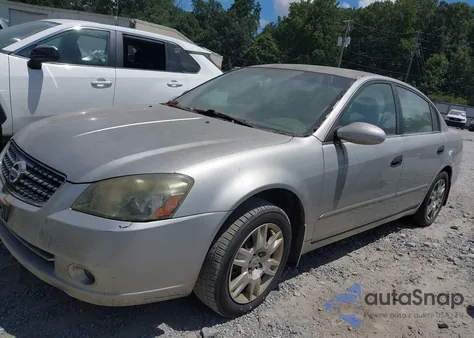 2005 Nissan Altima 2.5 S из США, поврежденный, VIN 1N4AL11D95N457375